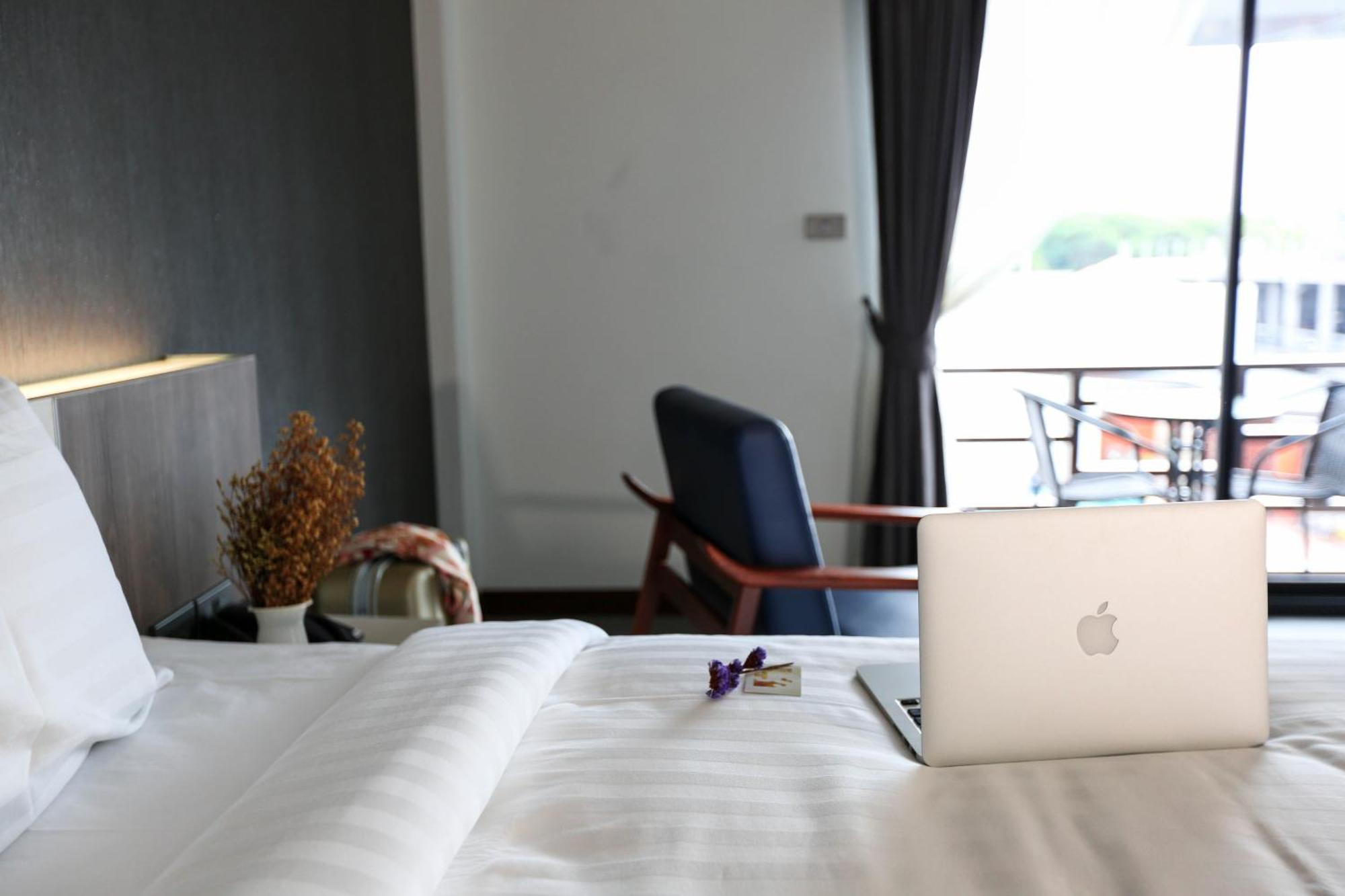 Socool Grand Hotel Nang Rong Екстериор снимка