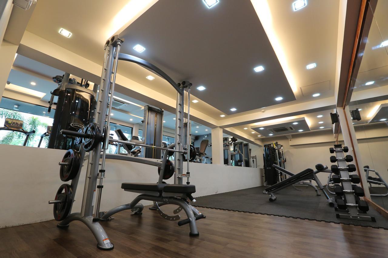 Socool Grand Hotel Nang Rong Екстериор снимка