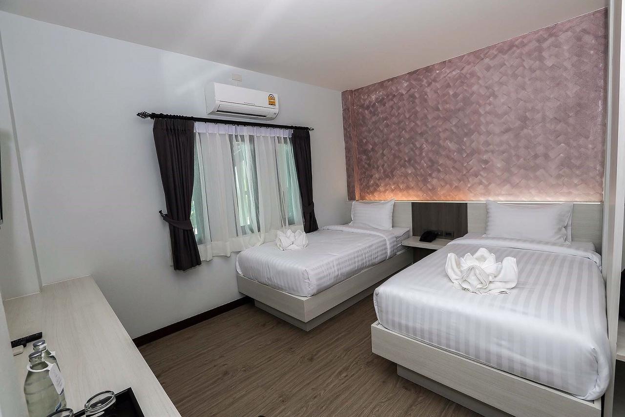 Socool Grand Hotel Nang Rong Екстериор снимка