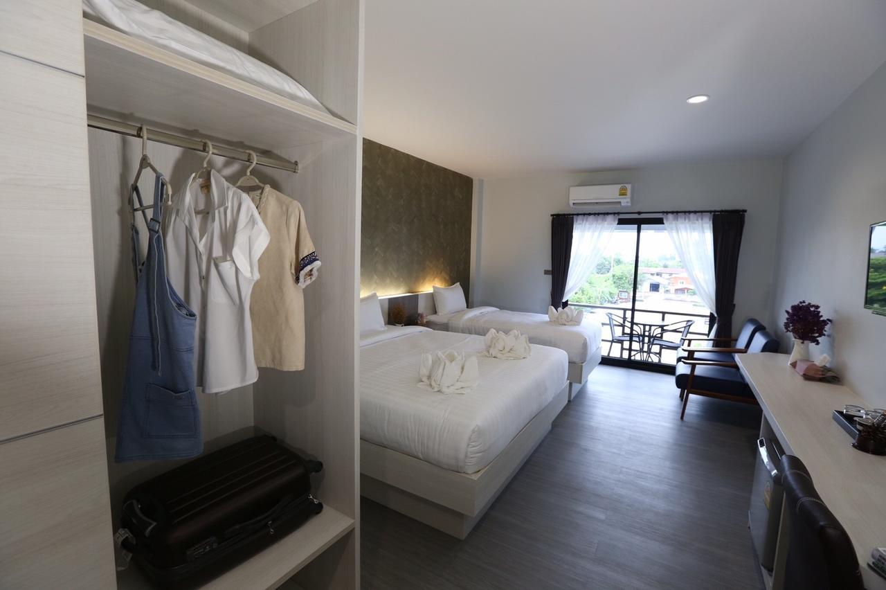 Socool Grand Hotel Nang Rong Екстериор снимка